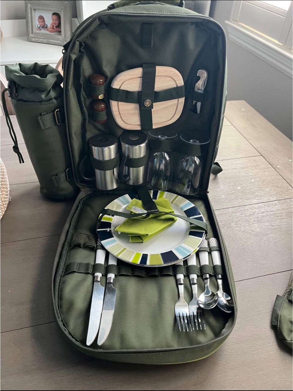 Picnic at Ascot wine picnic back pack for two